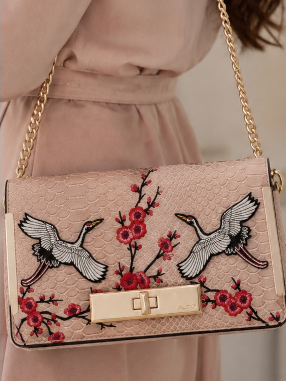Embroidered Crane Floral Shoulder Bag in Blush Pink - Picture 2 of 4
